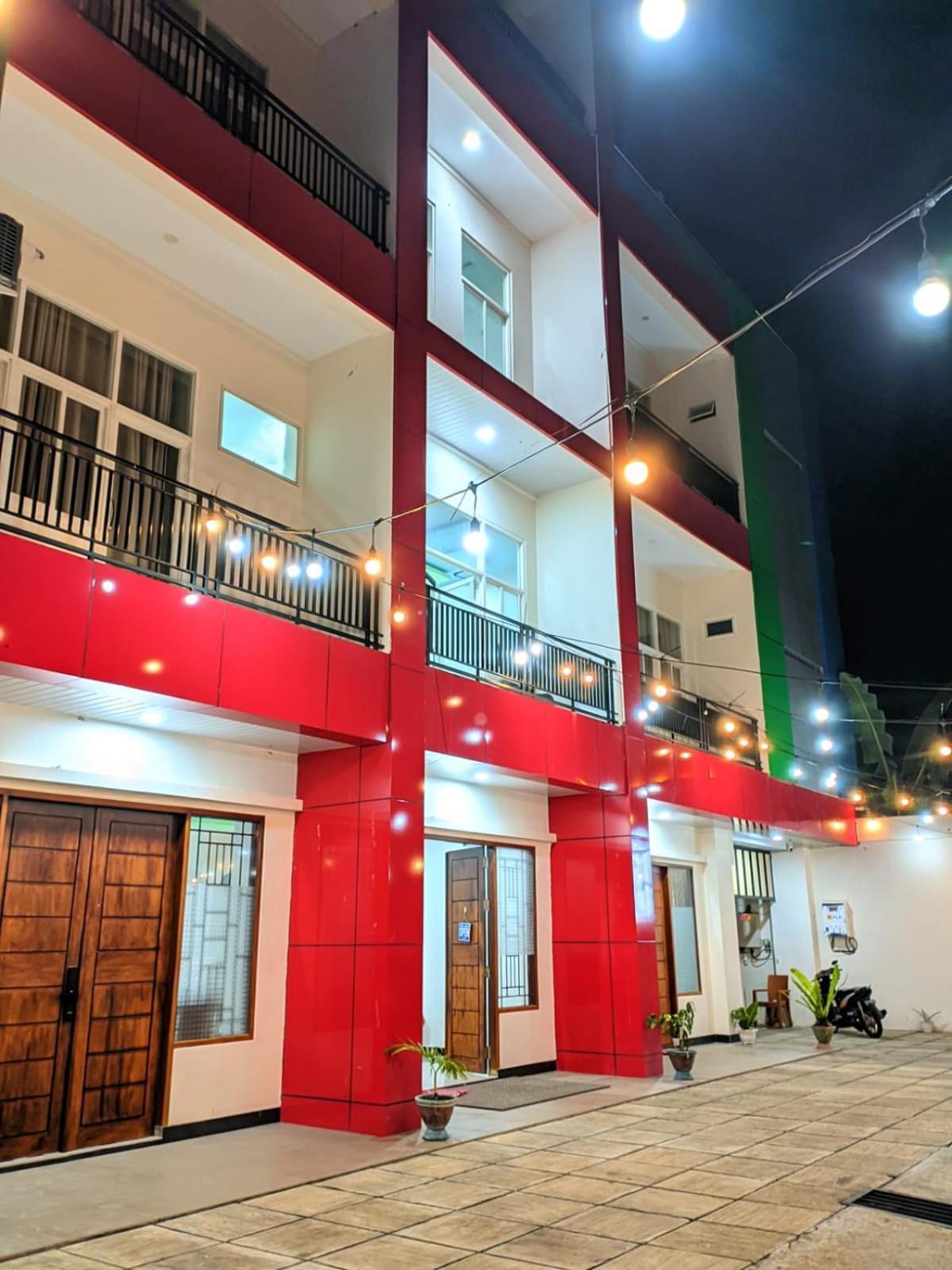Dj Hotel Raha Экстерьер фото
